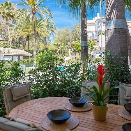Beachfront Apartament *