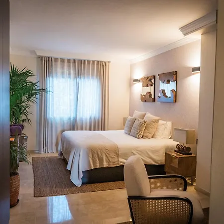 Beachfront Apartament *